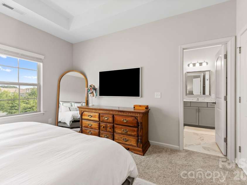 1115 Whitby Moore Street, Charlotte, NC 28273.  MLS# CAR4421828, YatesRealty ID 49765. 