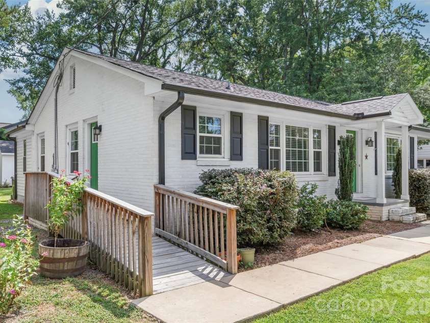 910 Beverly Drive, Rock Hill, SC 29730.  MLS# CAR4421788, YatesRealty ID 49769. Accessibility made easy! With a convenient side ramp leading straight into the main home, everyday living is smooth, safe, and stress-free.