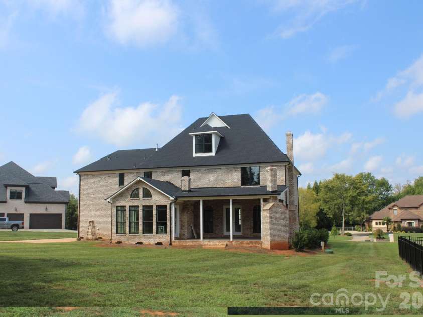 8110 Rolling Fields Road, Charlotte, NC 28227.  MLS# CAR4421416, YatesRealty ID 4977. 
