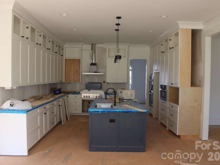 8110 Rolling Fields Road, Charlotte, NC 28227.  MLS# CAR4421416, YatesRealty ID 4977. 