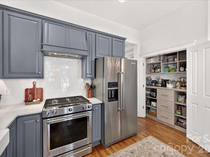 7014 Blakeney Greens Boulevard, Charlotte, NC 28277.  MLS# CAR4421397, YatesRealty ID 49771. 