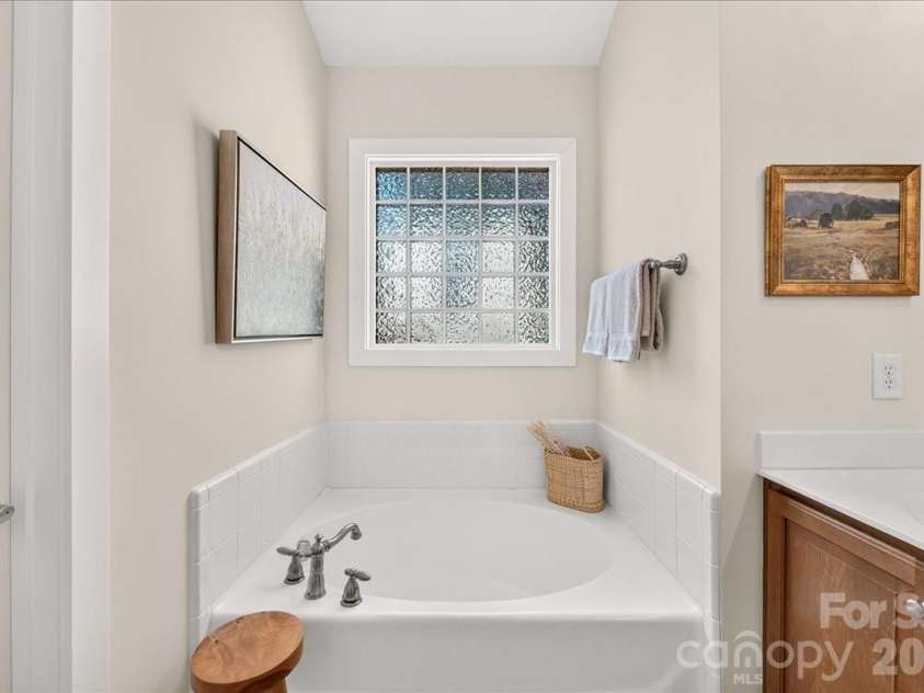 7014 Blakeney Greens Boulevard, Charlotte, NC 28277.  MLS# CAR4421397, YatesRealty ID 49771. 