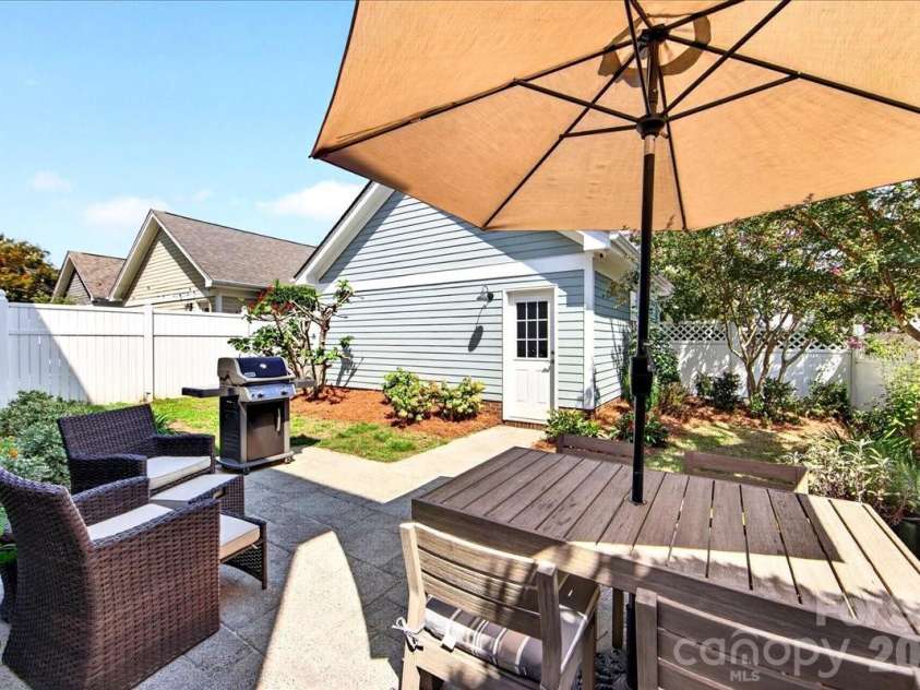 7014 Blakeney Greens Boulevard, Charlotte, NC 28277.  MLS# CAR4421397, YatesRealty ID 49771. 