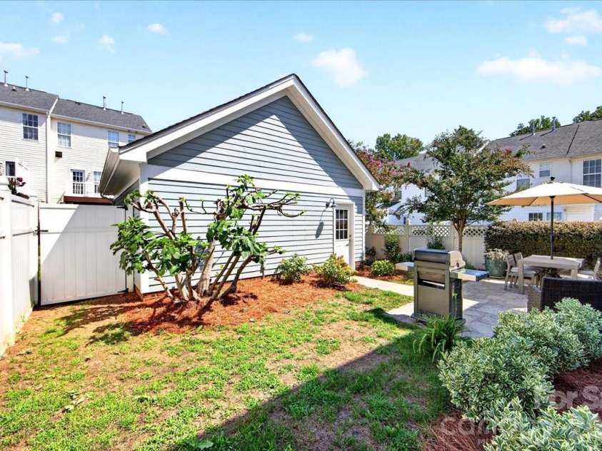 7014 Blakeney Greens Boulevard, Charlotte, NC 28277.  MLS# CAR4421397, YatesRealty ID 49771. 