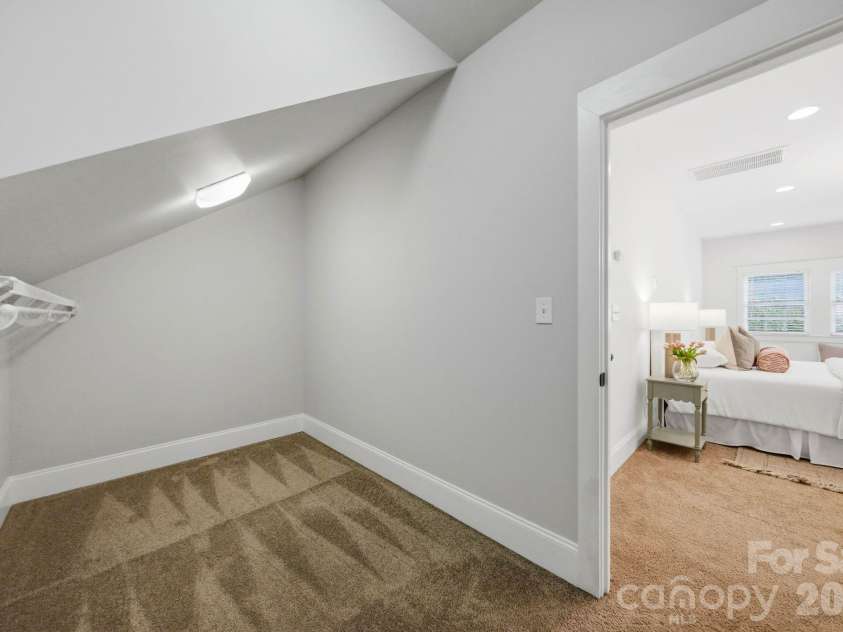 1815 DeArmon Drive, Charlotte, NC 28205.  MLS# CAR4421209, YatesRealty ID 49773. Primary Closet #1