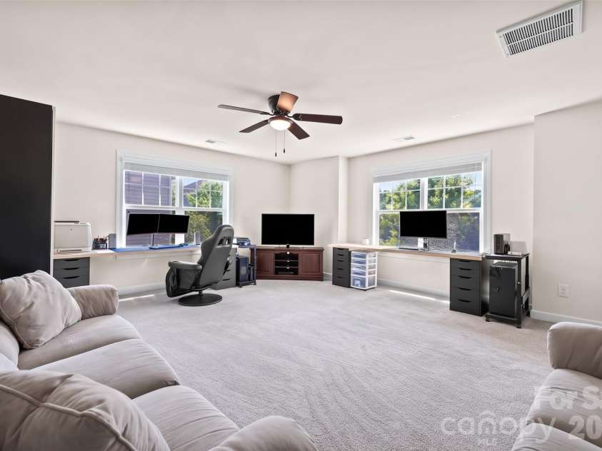 640 Maple Hill Drive, Fort Mill, SC 29715.  MLS# CAR4421369, YatesRealty ID 49776. 
