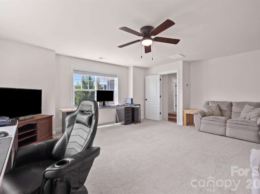 640 Maple Hill Drive, Fort Mill, SC 29715.  MLS# CAR4421369, YatesRealty ID 49776. 