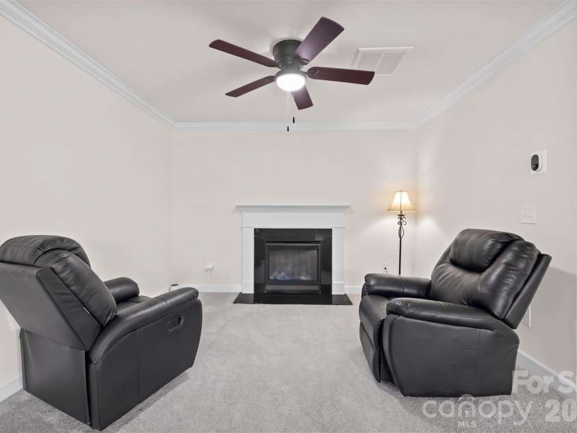 640 Maple Hill Drive, Fort Mill, SC 29715.  MLS# CAR4421369, YatesRealty ID 49776. 