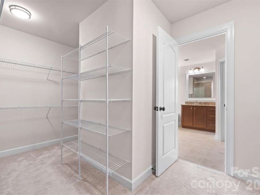 640 Maple Hill Drive, Fort Mill, SC 29715.  MLS# CAR4421369, YatesRealty ID 49776. 