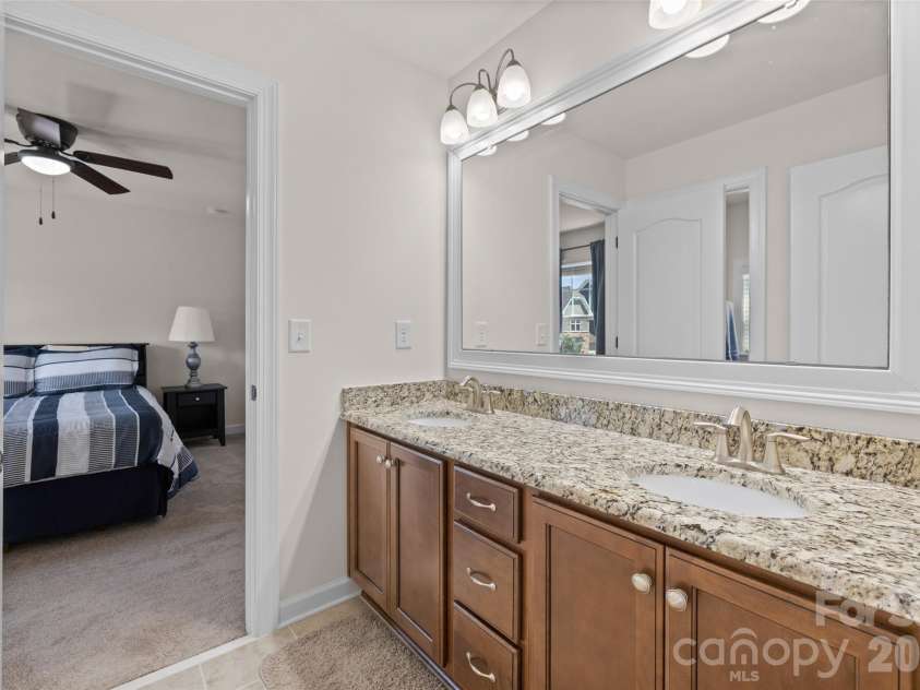 640 Maple Hill Drive, Fort Mill, SC 29715.  MLS# CAR4421369, YatesRealty ID 49776. 