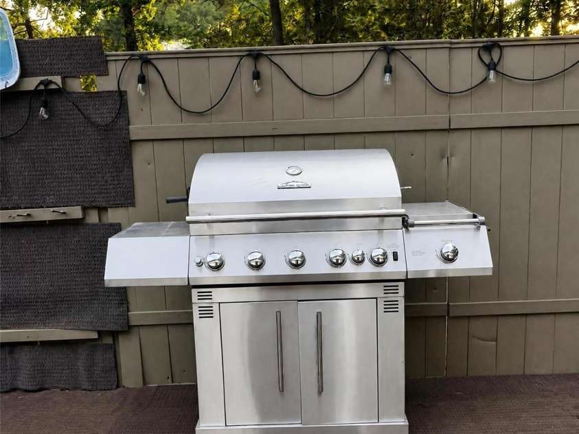 816 Skyland Street, Kannapolis, NC 28083.  MLS# CAR4421097, YatesRealty ID 49777. Grill