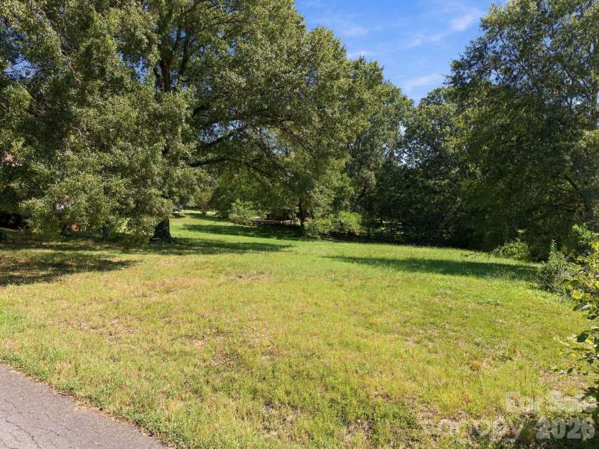 2600 Haven Street, Kannapolis, NC 28083.  MLS# CAR4421164, YatesRealty ID 49779. 
