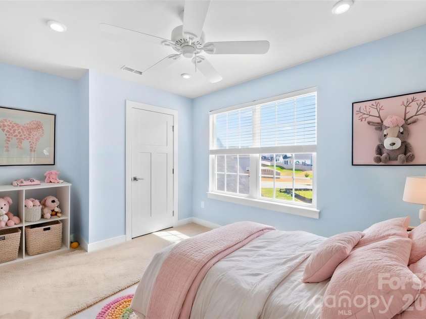1860 Tacoma Way, Denver, NC 28037.  MLS# CAR4356328, YatesRealty ID 4978. Virtually staged