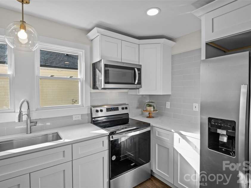 691 Gibson Drive, Concord, NC 28025.  MLS# CAR4420876, YatesRealty ID 49781. 