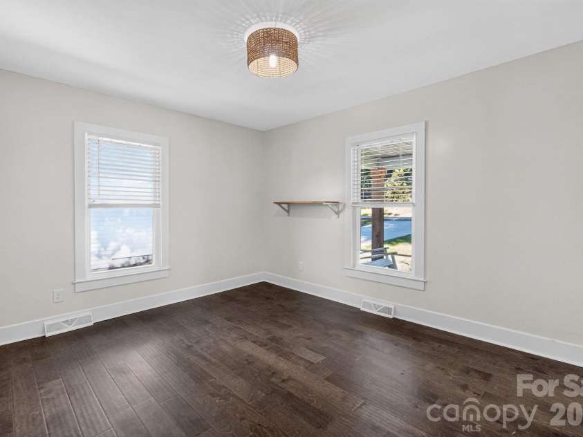 691 Gibson Drive, Concord, NC 28025.  MLS# CAR4420876, YatesRealty ID 49781. 