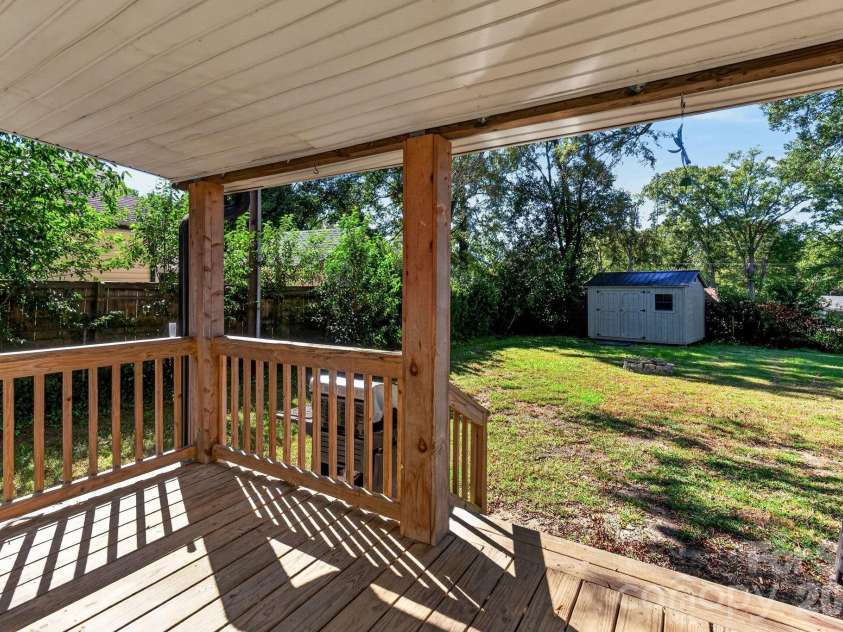 691 Gibson Drive, Concord, NC 28025.  MLS# CAR4420876, YatesRealty ID 49781. 