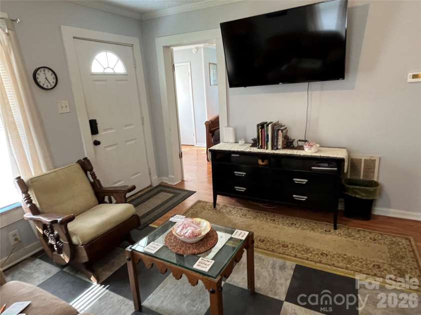 900 Alma Avenue, Kannapolis, NC 28081.  MLS# CAR4421048, YatesRealty ID 49782. Den