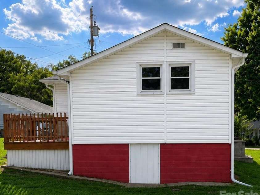 900 Alma Avenue, Kannapolis, NC 28081.  MLS# CAR4421048, YatesRealty ID 49782. House back