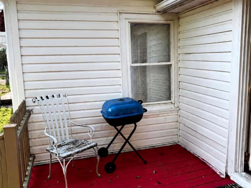 900 Alma Avenue, Kannapolis, NC 28081.  MLS# CAR4421048, YatesRealty ID 49782. Side Deck