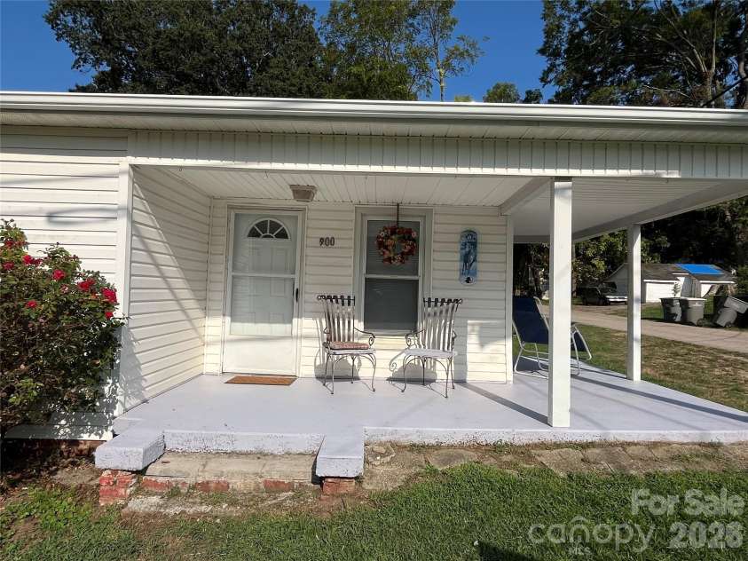 900 Alma Avenue, Kannapolis, NC 28081.  MLS# CAR4421048, YatesRealty ID 49782. Wrap-a-round porch