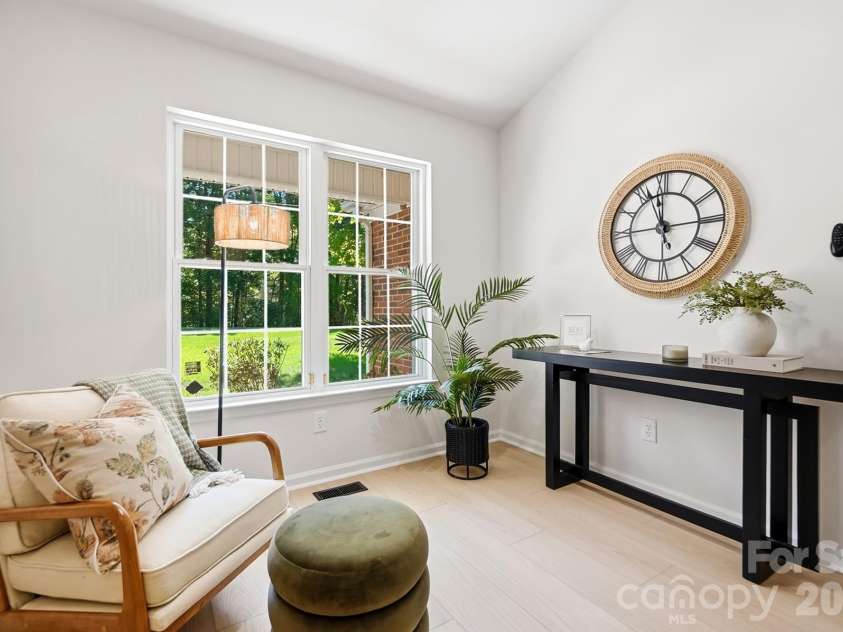 13800 Woody Point Road, Charlotte, NC 28278.  MLS# CAR4420701, YatesRealty ID 49785. 
