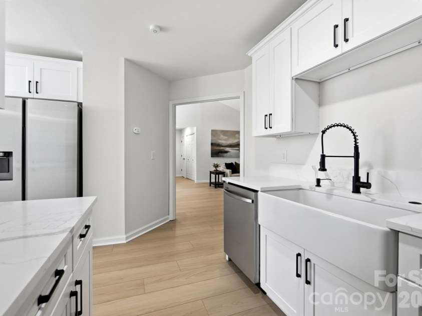 13800 Woody Point Road, Charlotte, NC 28278.  MLS# CAR4420701, YatesRealty ID 49785. 