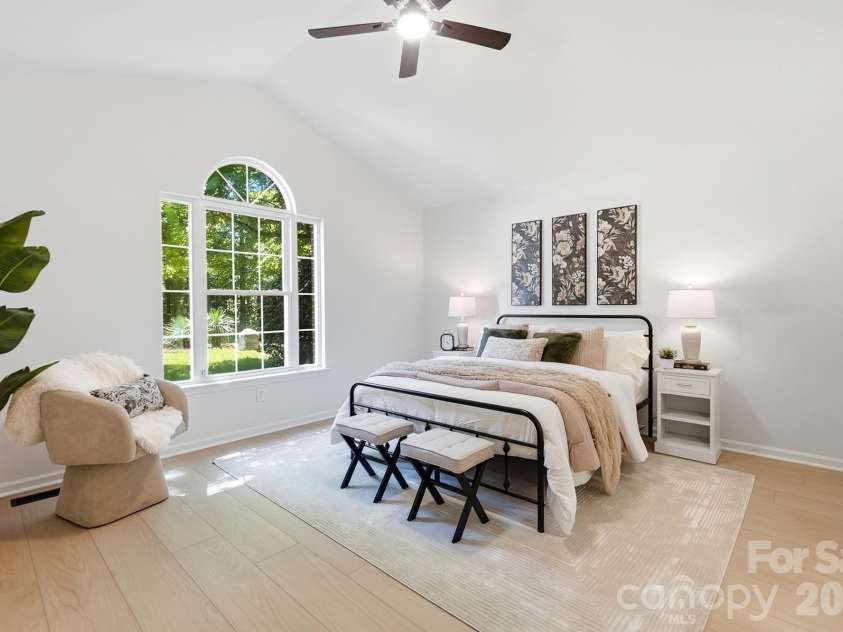 13800 Woody Point Road, Charlotte, NC 28278.  MLS# CAR4420701, YatesRealty ID 49785. 