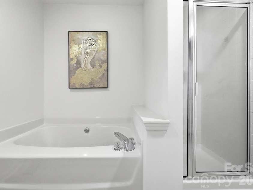13800 Woody Point Road, Charlotte, NC 28278.  MLS# CAR4420701, YatesRealty ID 49785. 