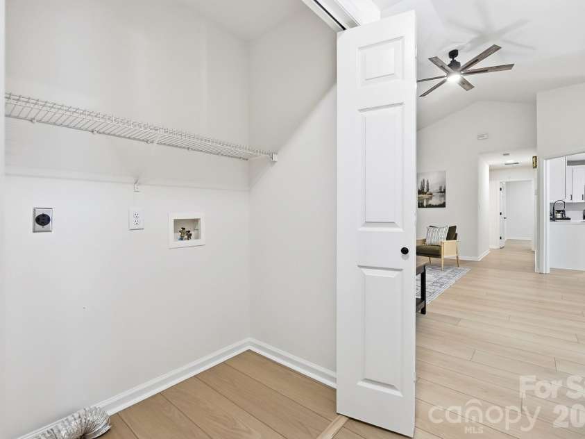 13800 Woody Point Road, Charlotte, NC 28278.  MLS# CAR4420701, YatesRealty ID 49785. 