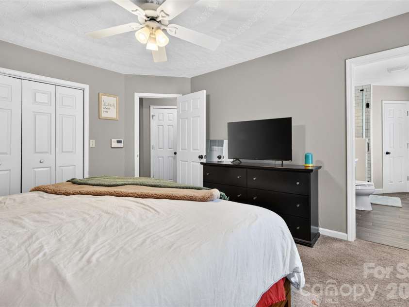 3648 Mount Olive Church Road, Newton, NC 28658.  MLS# CAR4420687, YatesRealty ID 49786. 