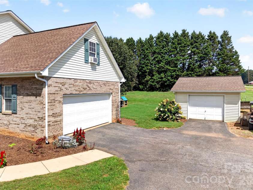 3648 Mount Olive Church Road, Newton, NC 28658.  MLS# CAR4420687, YatesRealty ID 49786. 