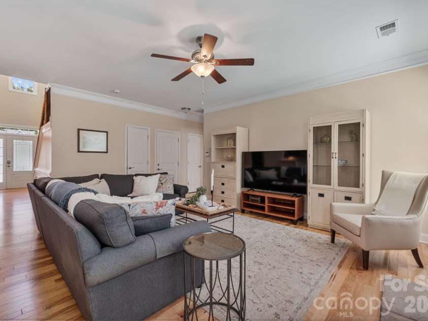 608 Cedar Trace Drive, Lake Wylie, SC 29710.  MLS# CAR4420650, YatesRealty ID 49787. 