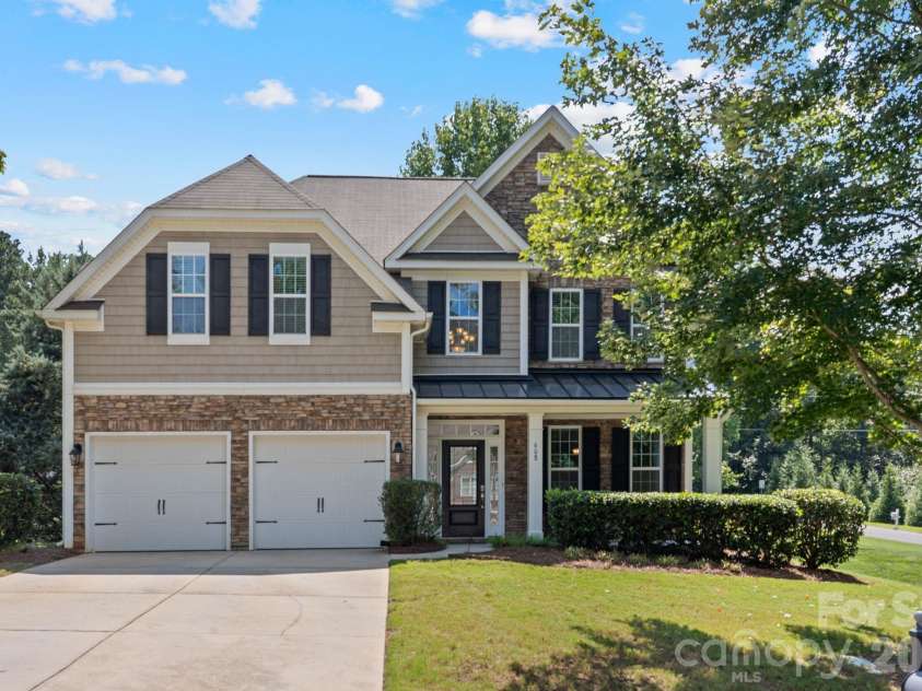 608 Cedar Trace Drive, Lake Wylie, SC 29710.  MLS# CAR4420650, YatesRealty ID 49787. 