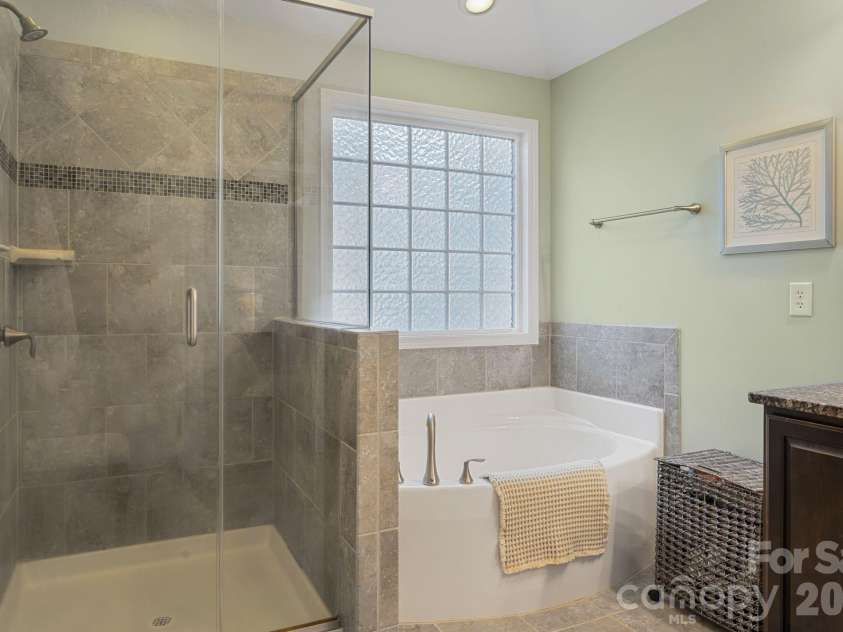 608 Cedar Trace Drive, Lake Wylie, SC 29710.  MLS# CAR4420650, YatesRealty ID 49787. Primary bathroom