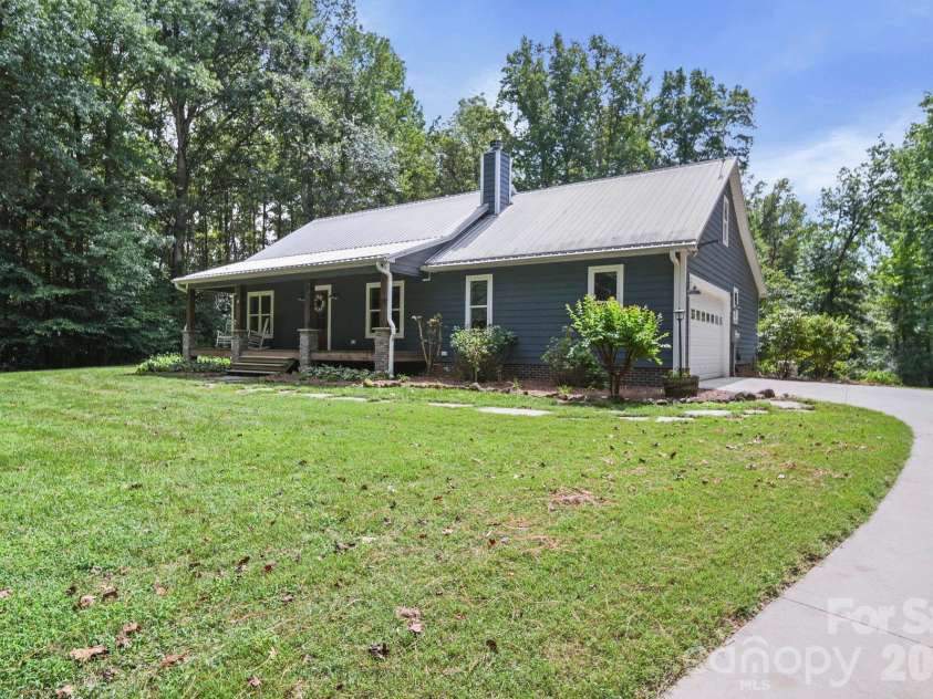 635 Rhododendron Drive, Salisbury, NC 28146.  MLS# CAR4420684, YatesRealty ID 49788. 