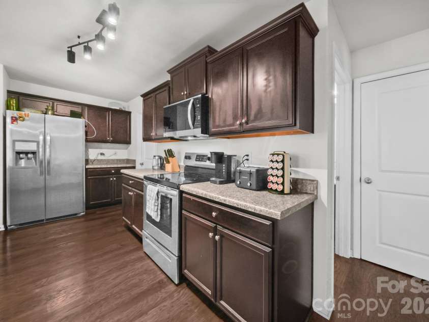 4104 Long Arrow Drive, Concord, NC 28025.  MLS# CAR4420613, YatesRealty ID 49790. Kitchen 4
