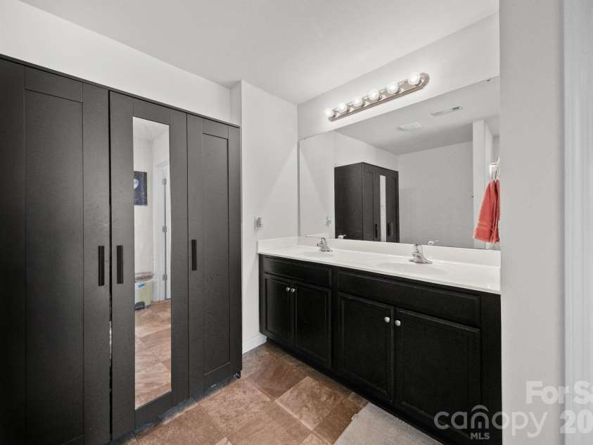4104 Long Arrow Drive, Concord, NC 28025.  MLS# CAR4420613, YatesRealty ID 49790. Primary Bath 3