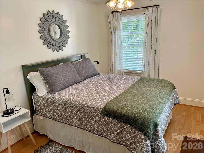 652 Davie Avenue, Statesville, NC 28677.  MLS# CAR4420445, YatesRealty ID 49794. 