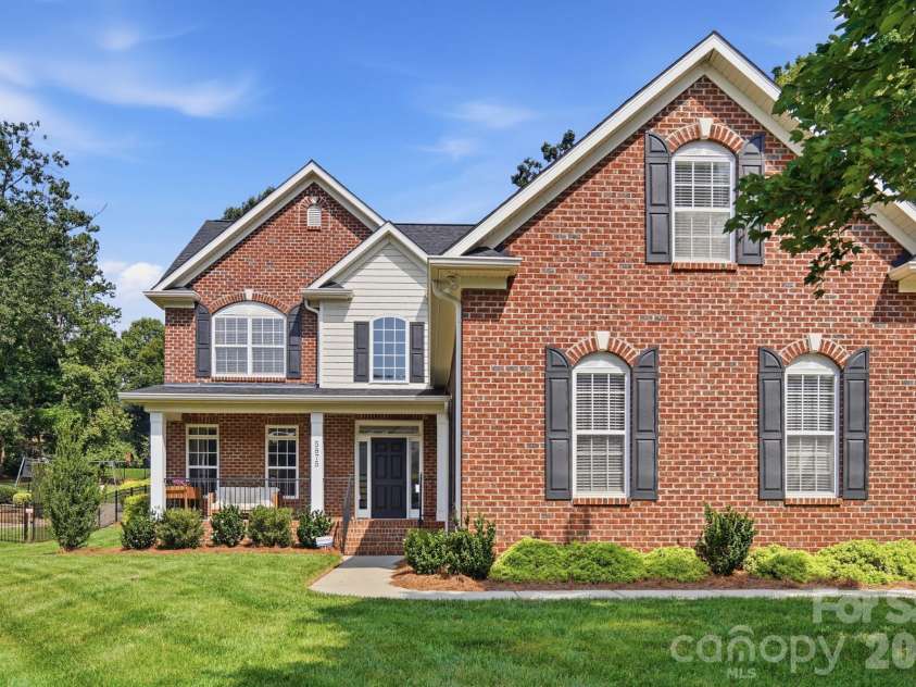 5875 Tipperary Drive, Denver, NC 28037.  MLS# CAR4420073, YatesRealty ID 49797. 