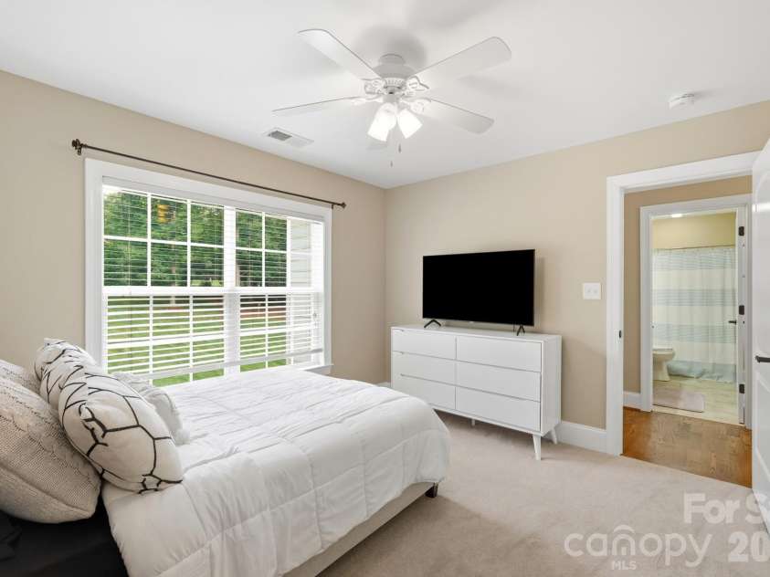 5875 Tipperary Drive, Denver, NC 28037.  MLS# CAR4420073, YatesRealty ID 49797. 