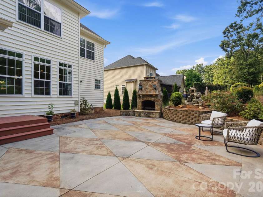 5875 Tipperary Drive, Denver, NC 28037.  MLS# CAR4420073, YatesRealty ID 49797. 