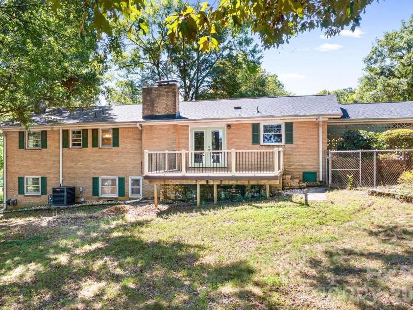316 Hudson Drive, Harrisburg, NC 28075.  MLS# CAR4420210, YatesRealty ID 49798. 
