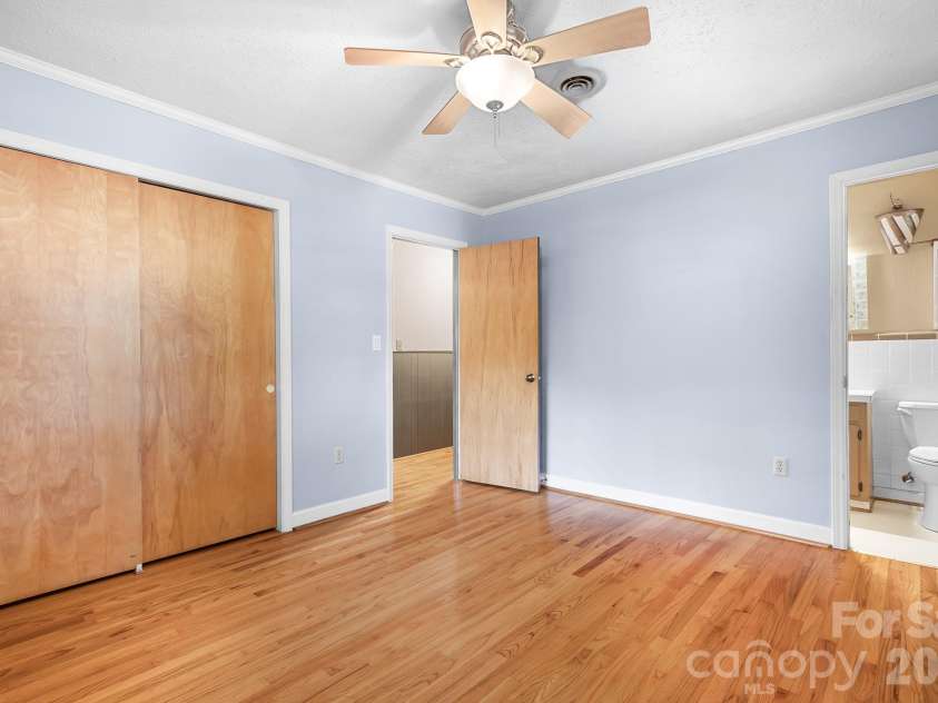 316 Hudson Drive, Harrisburg, NC 28075.  MLS# CAR4420210, YatesRealty ID 49798. Owner's suite with attached bathroom