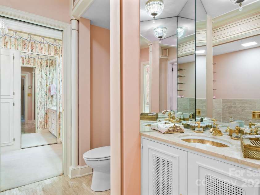 135 Claron Place, Lenoir, NC 28645.  MLS# CAR4213212, YatesRealty ID 498. 