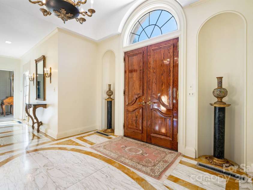 135 Claron Place, Lenoir, NC 28645.  MLS# CAR4213212, YatesRealty ID 498. Entrance