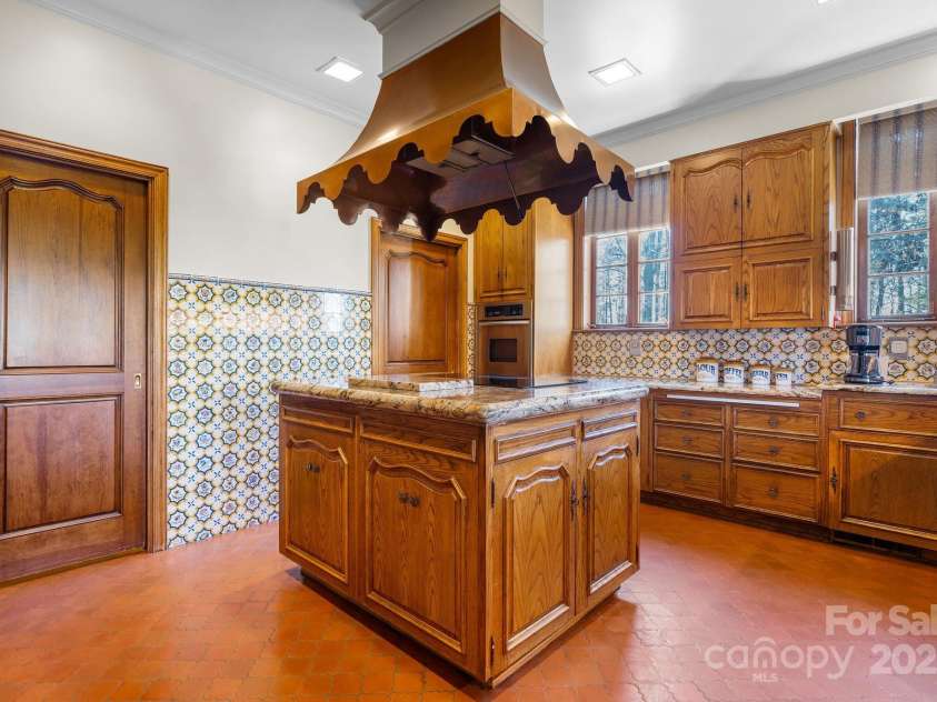 135 Claron Place, Lenoir, NC 28645.  MLS# CAR4213212, YatesRealty ID 498. Pecan Wood Custom Made Cabinetry w/Granite & Walk-in Pantry