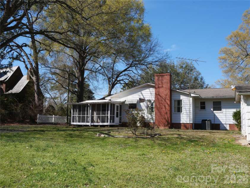 220 Russell Street, Troy, NC 27371.  MLS# CAR4357867, YatesRealty ID 4980. 