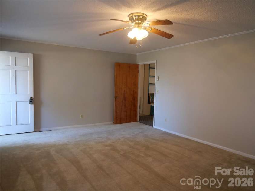 220 Russell Street, Troy, NC 27371.  MLS# CAR4357867, YatesRealty ID 4980. Or make this a 3rd bedroom/ flex room. 