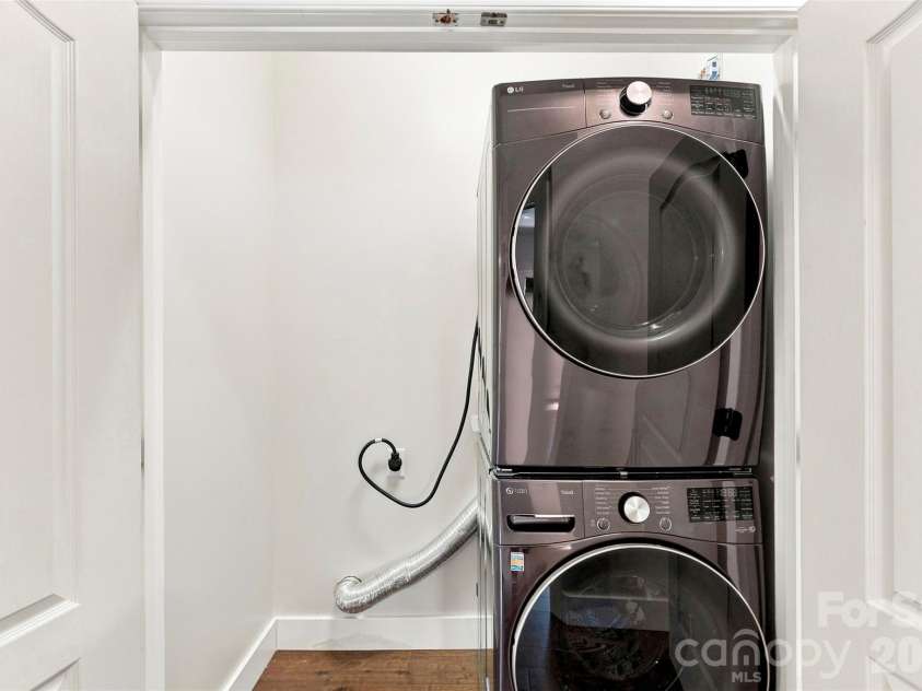 14100 Garden District Row, Huntersville, NC 28078.  MLS# CAR4420231, YatesRealty ID 49800. Laundry area