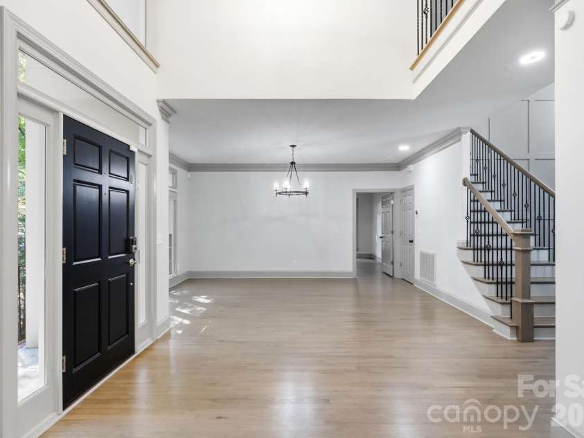 7130 Prescott Pond Lane, Charlotte, NC 28270.  MLS# CAR4419460, YatesRealty ID 49805. Formal living room